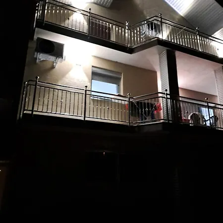 Apartment Edo Skala