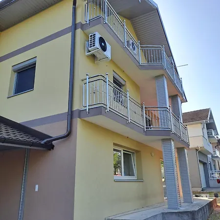 Edo Skala Apartman *